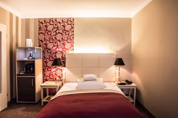 standard single room