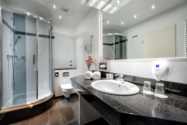 Bathroom deluxe doubleroom