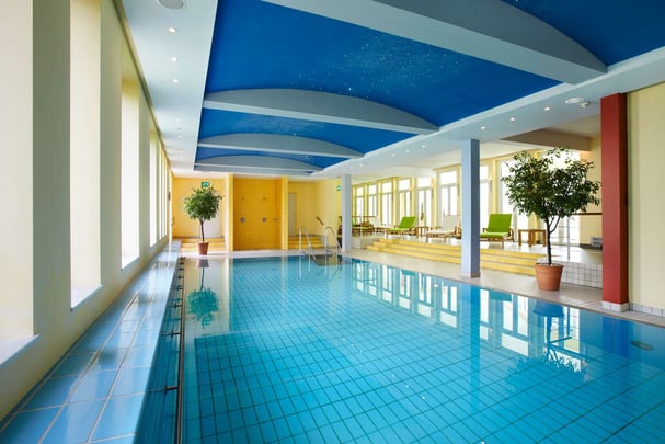 Pool - indoor