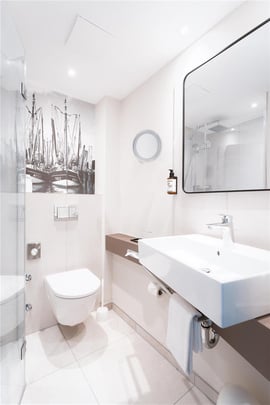 Bathroom comfort single room