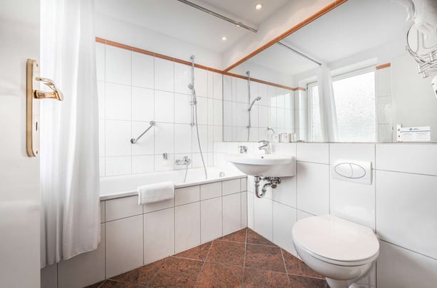 bathroom Standard double room