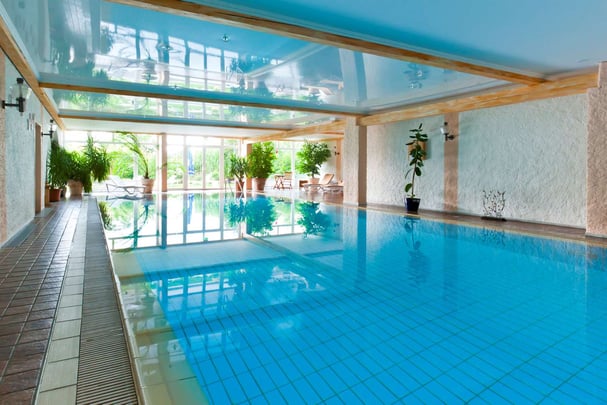 Pool - indoor
