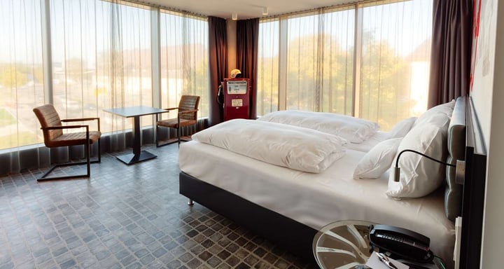 Themeroom Solitude Revival