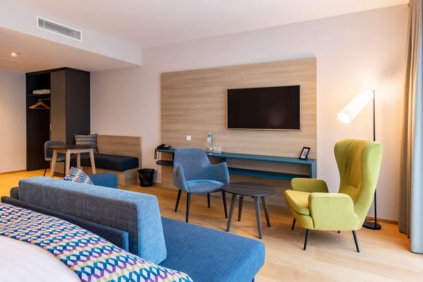 Amalia Premium example