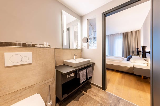 Amalia Premium example