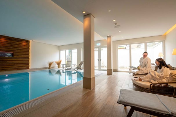 Pool - indoor