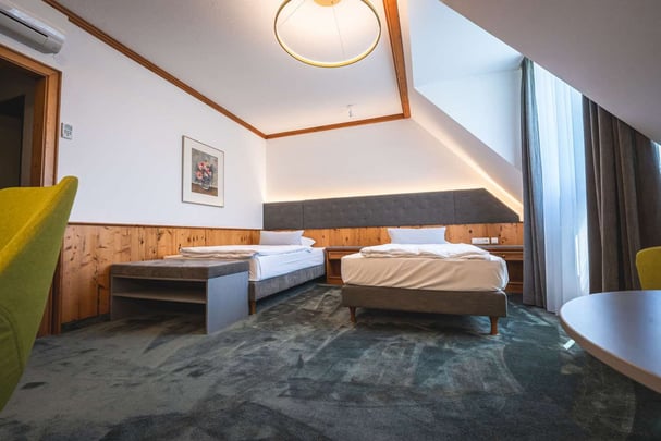 comfort twin-bed room