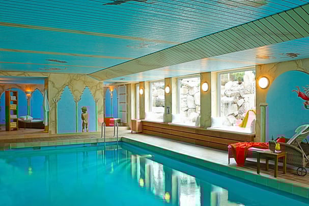 Pool - indoor