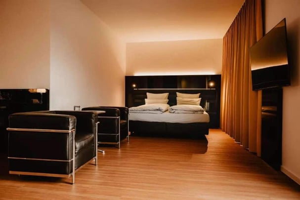 Junior suite king size bed