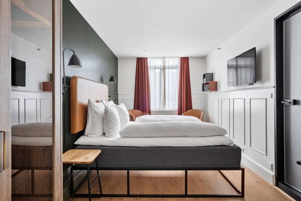 BW The Huxley Cph Business