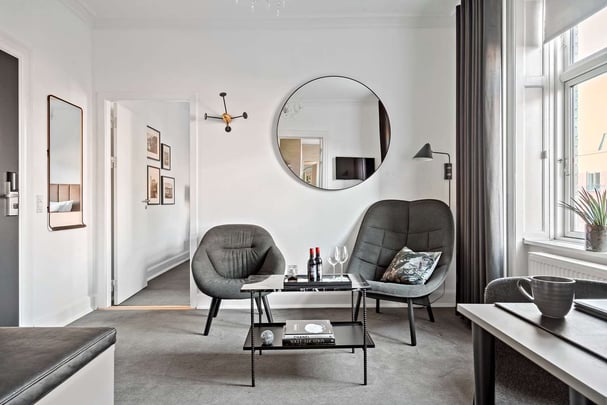 BW Hebron Suite living area