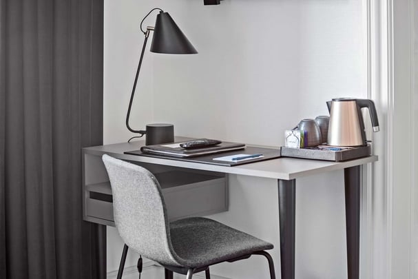 BW Hebron Std two single