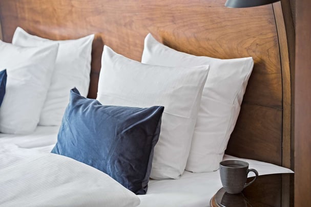 BW Hebron std two single