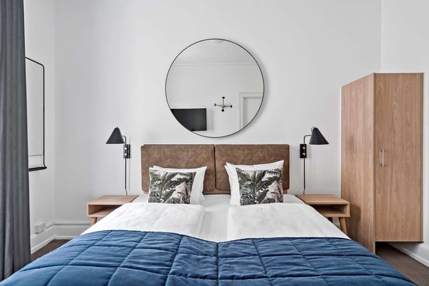 BW Hebron std two single