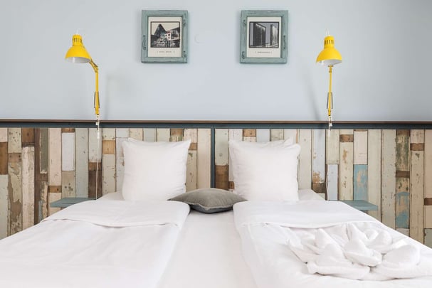 Business room King Bed