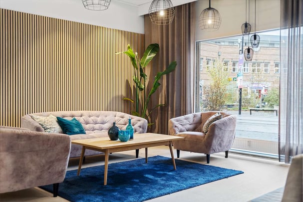 BW Airport Hotel Copenhagen lobby lounge sofas