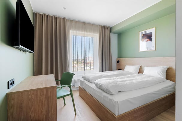 One double bed economy