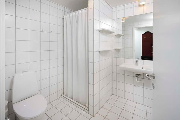 Standard bath Torn es Hotel