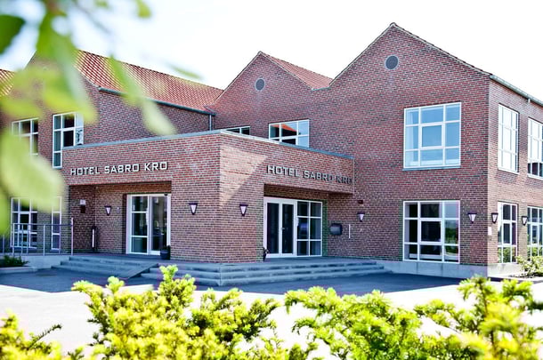 Exterior - Main entrance