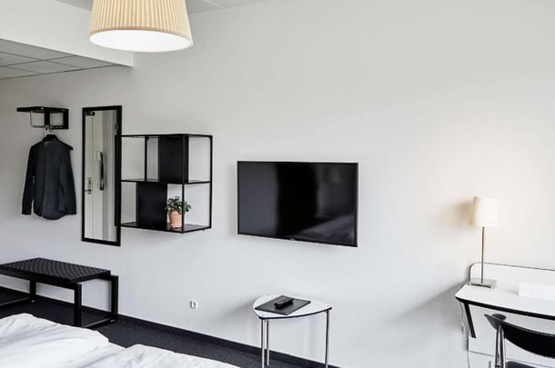 2 Twin Beds Super Guest Room