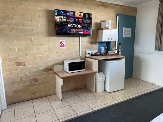 Kitchenette and Smart TV