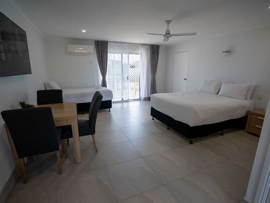 Executive Twin Suite