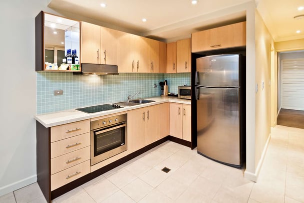 3 Bedroom Apartment - Full Kitchen