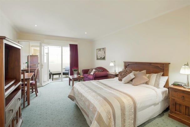 Executive Queen Room