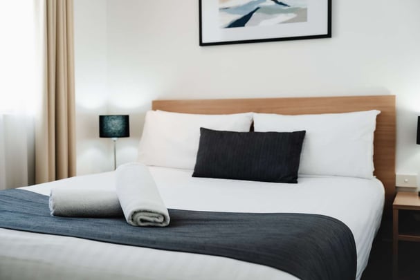 Guest Room - Standard Queen