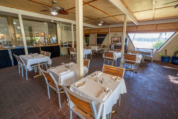 Sails Restaurant Alfresco Seating