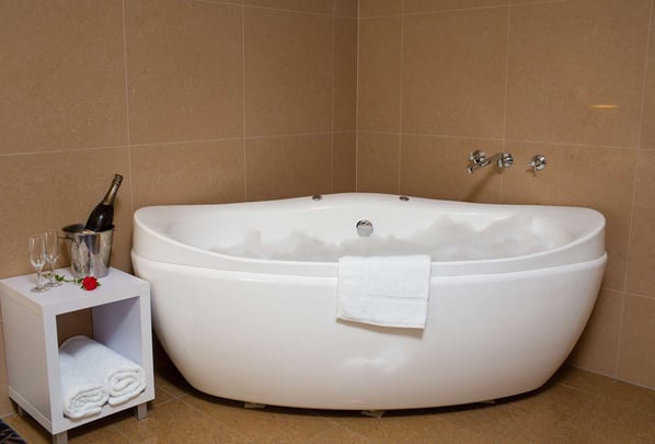 Executive King Spa Suite