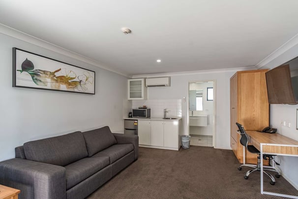 Deluxe Family Lounge