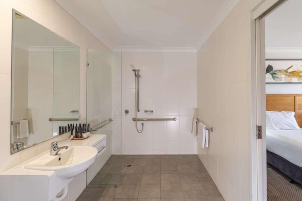 Executive Twin Bathroom