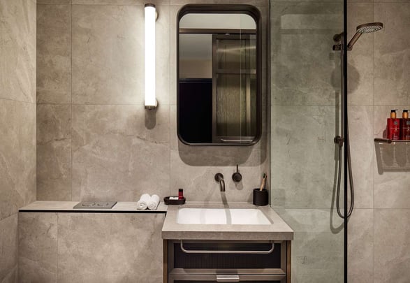 Superior King Bathroom