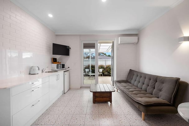 One Bedroom Apartment