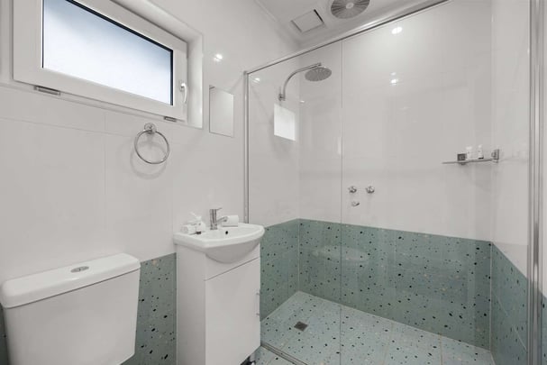 Standard Queen Bathroom