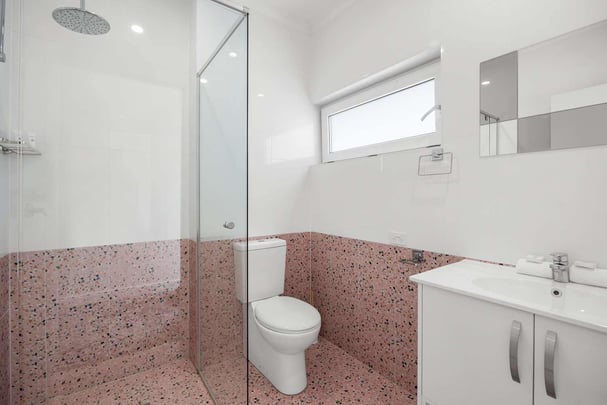 Standard Twin Bathroom