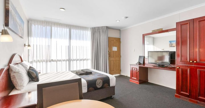 Superior 1 queen 1 single