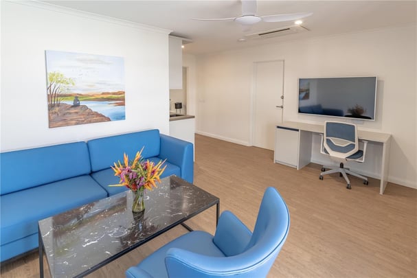 One Bedroom Suite - 1 King Bed