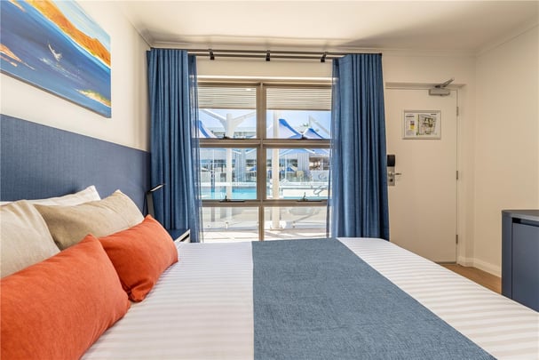 Garden View Suite - 1 King Bed