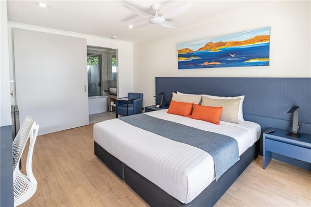 Garden View Suite - 1 King Bed