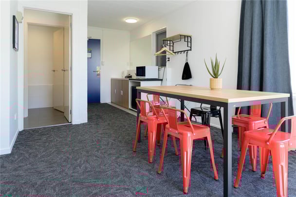 Suite dining and kitchenette