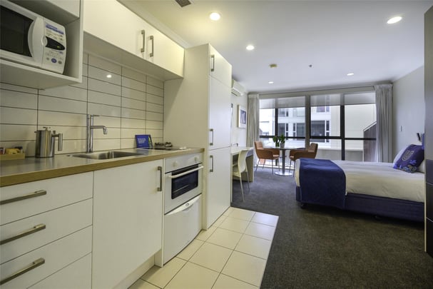 Suite -  1 Queen Bed