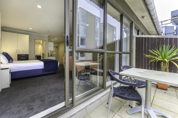 Suite -  1 Queen Bed