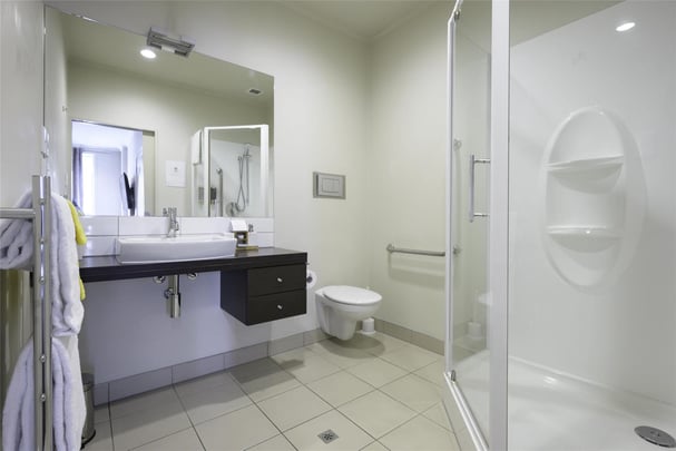 Harbour View - Queen