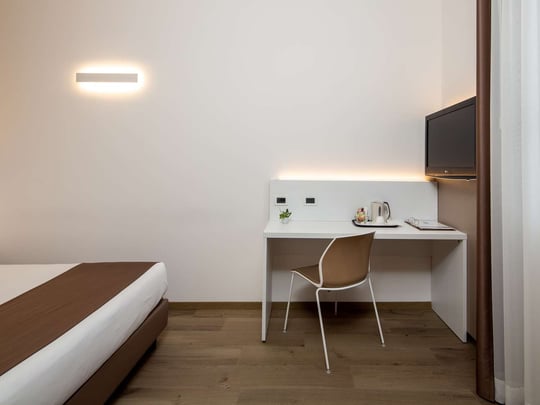 Business Double French Bed Guest Room