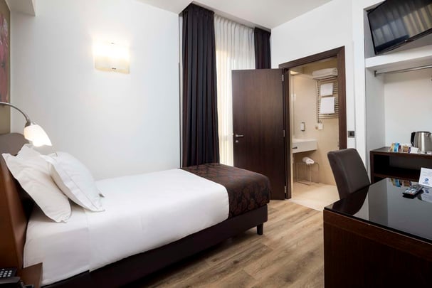 Comfort Two Single Bed Connecting Guest Room