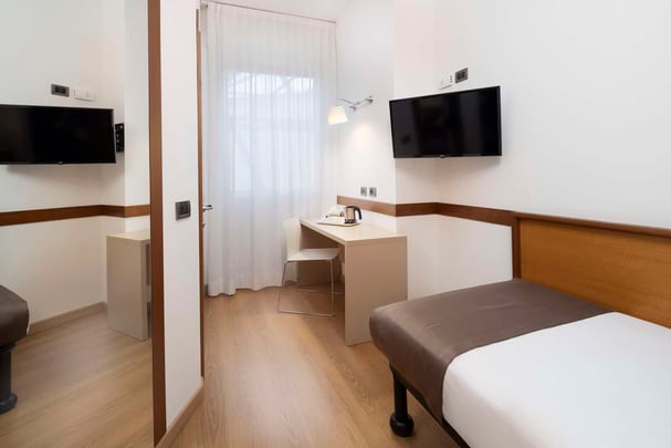 Economy Guest Room Single Bed