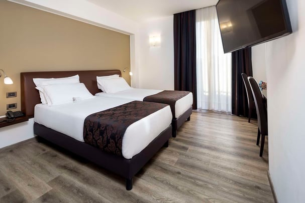 Comfort Two Single Bed Guest Room