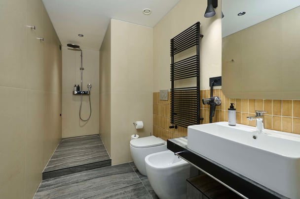 Junior Suite Bathroom